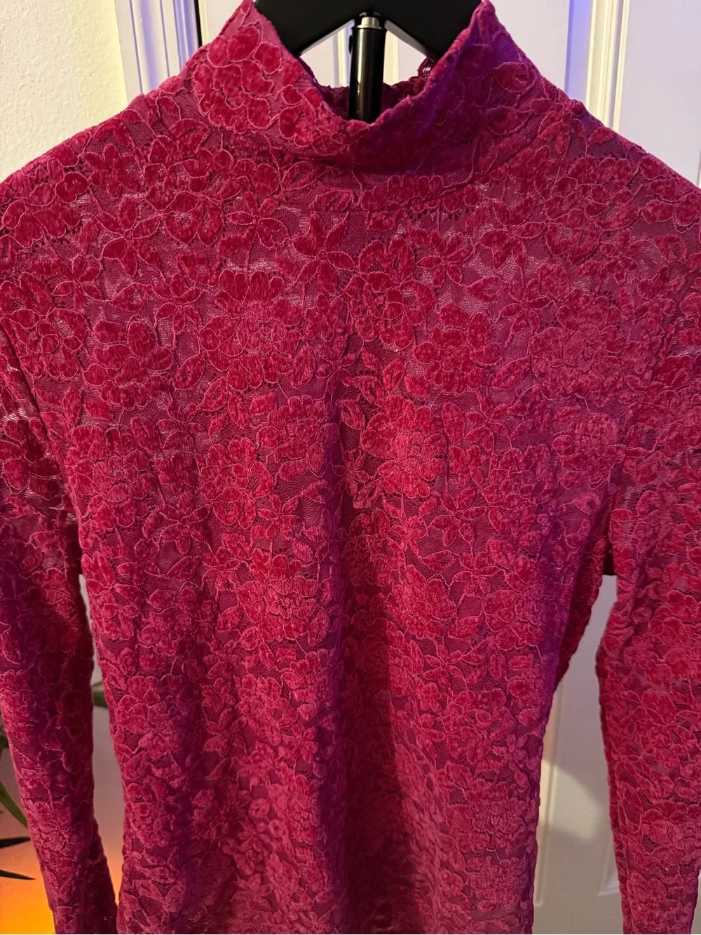 Steve Madden Cassi Lace Bodysuit Magenta Mock Neck L